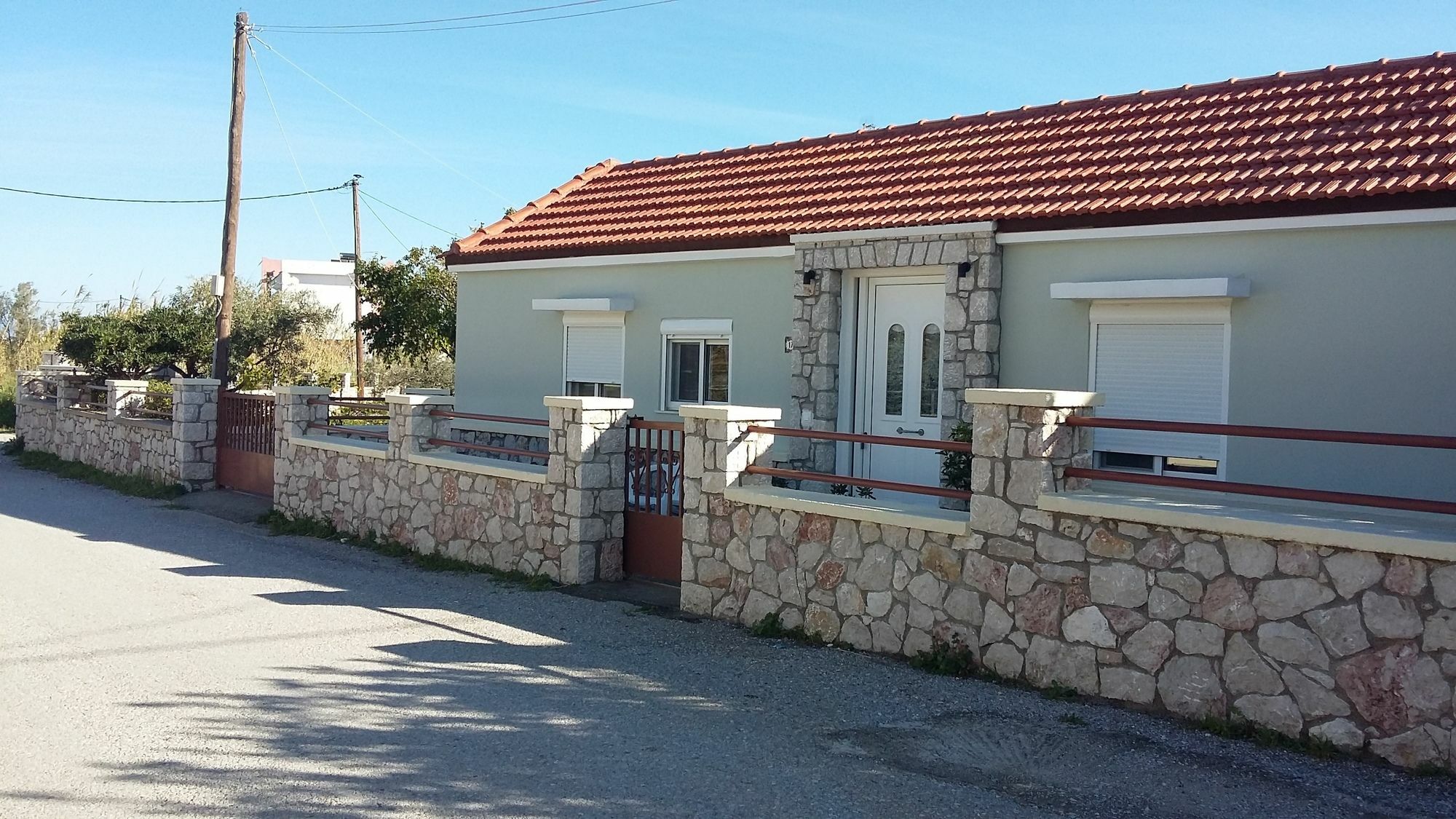 Anastasia'S Holiday Home Ялиссос Экстерьер фото